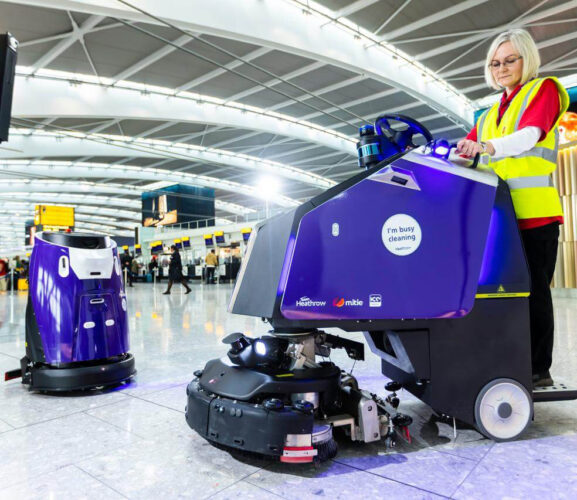 Cleaning robot at London Heathrow Airport 577x500 1
