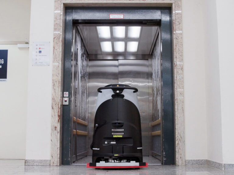 Achieving Maximum Autonomy in Shopping Mall Cleaning Operations: Gausium Scrubber 50 at FMZ Imst 2 Scrubber 50 FMZ elevator 768x576 1